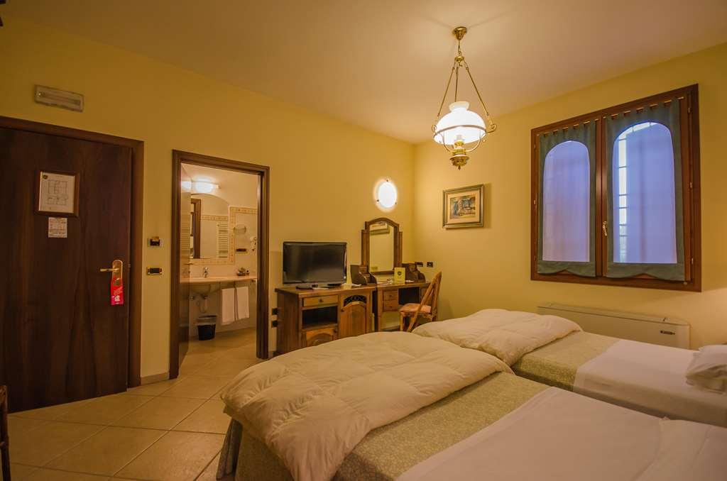 Hotel Corte Vecchia San Prospero Δωμάτιο φωτογραφία
